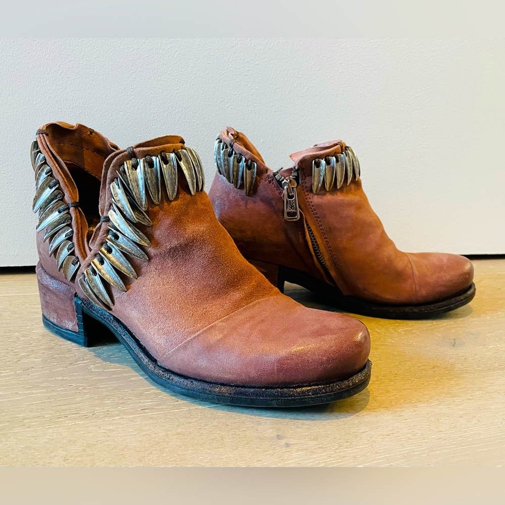 A.S. 98 Iker Bootie, Size 36 (Size 6) in Mauve - Hardly Worn